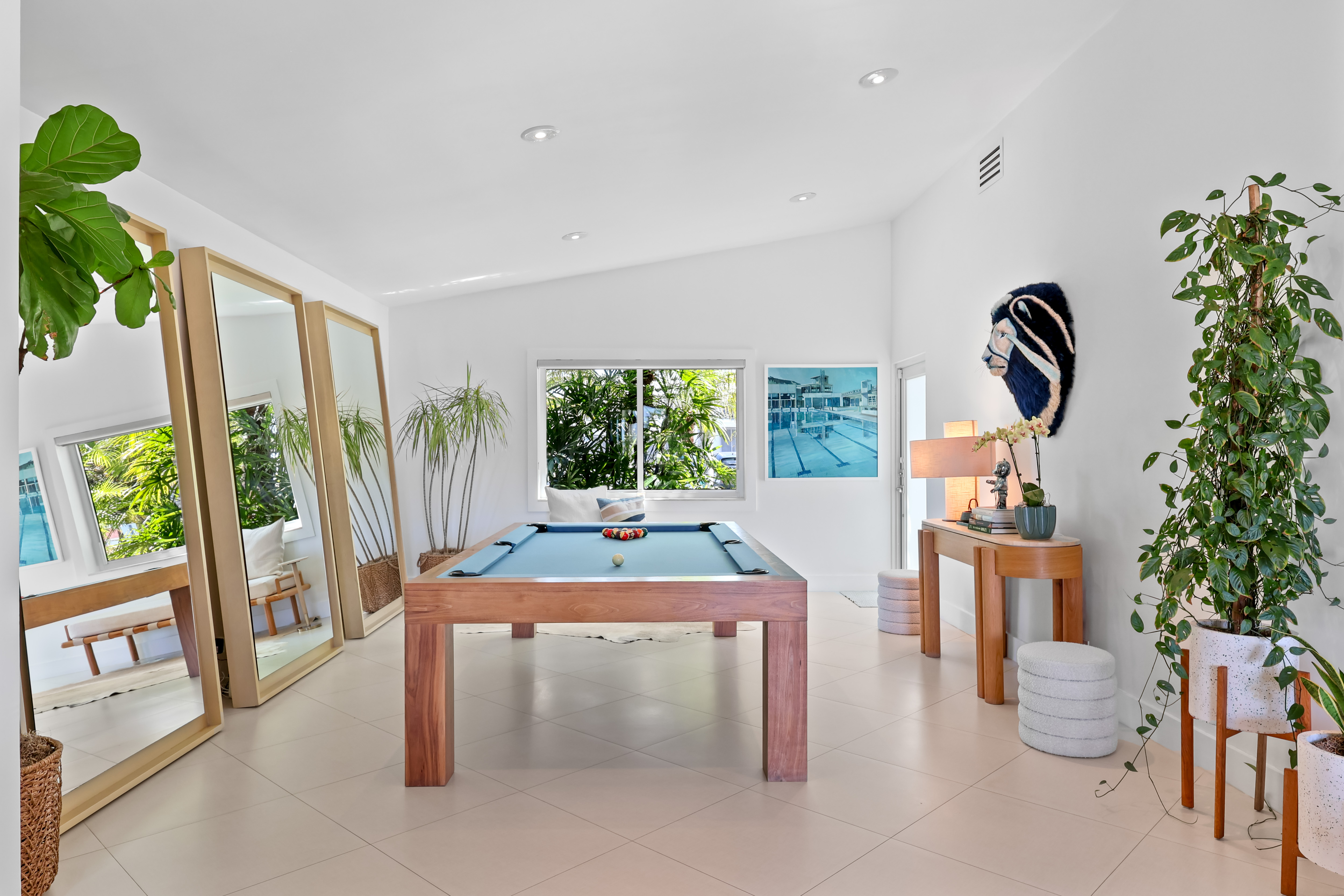 Living and dining area